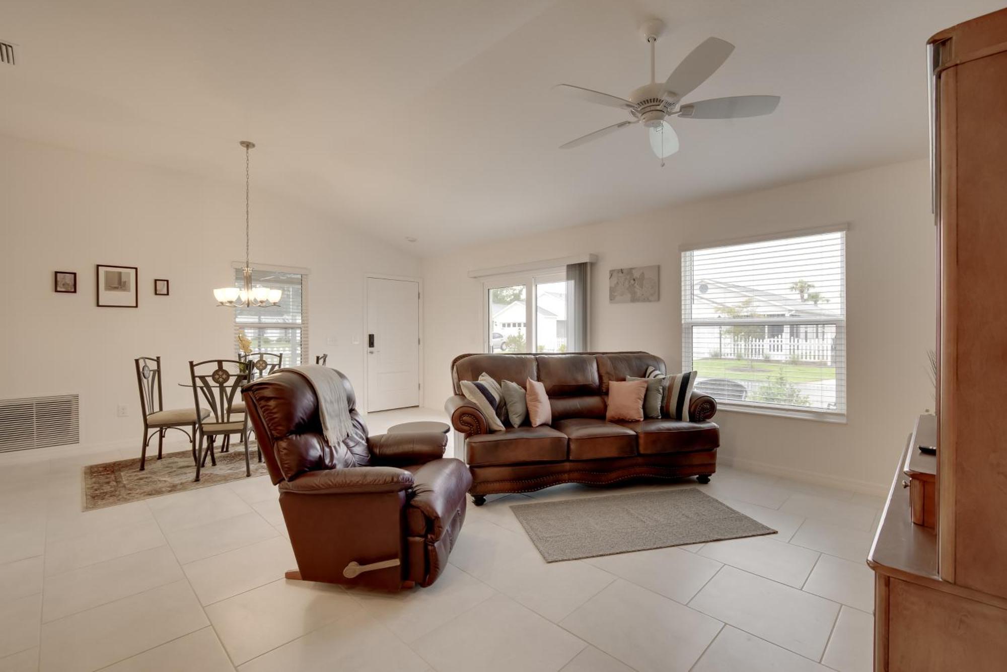Sun-Soaked Retreat In The Villages With Grill! Exterior photo